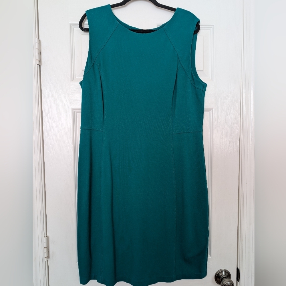 TALBOTS Sleeveless Sheath Dress